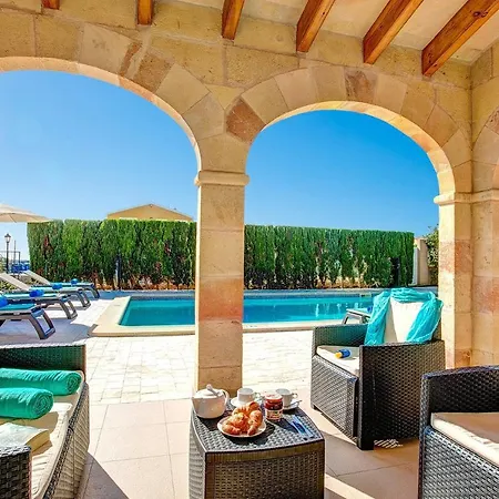 Villa Mares By *
