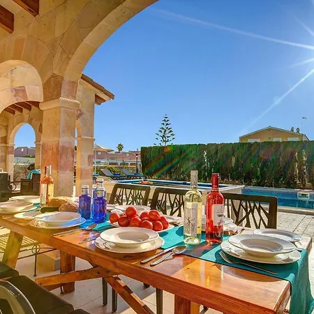 Villa Mares By Cala'N Blanes (Menorca)